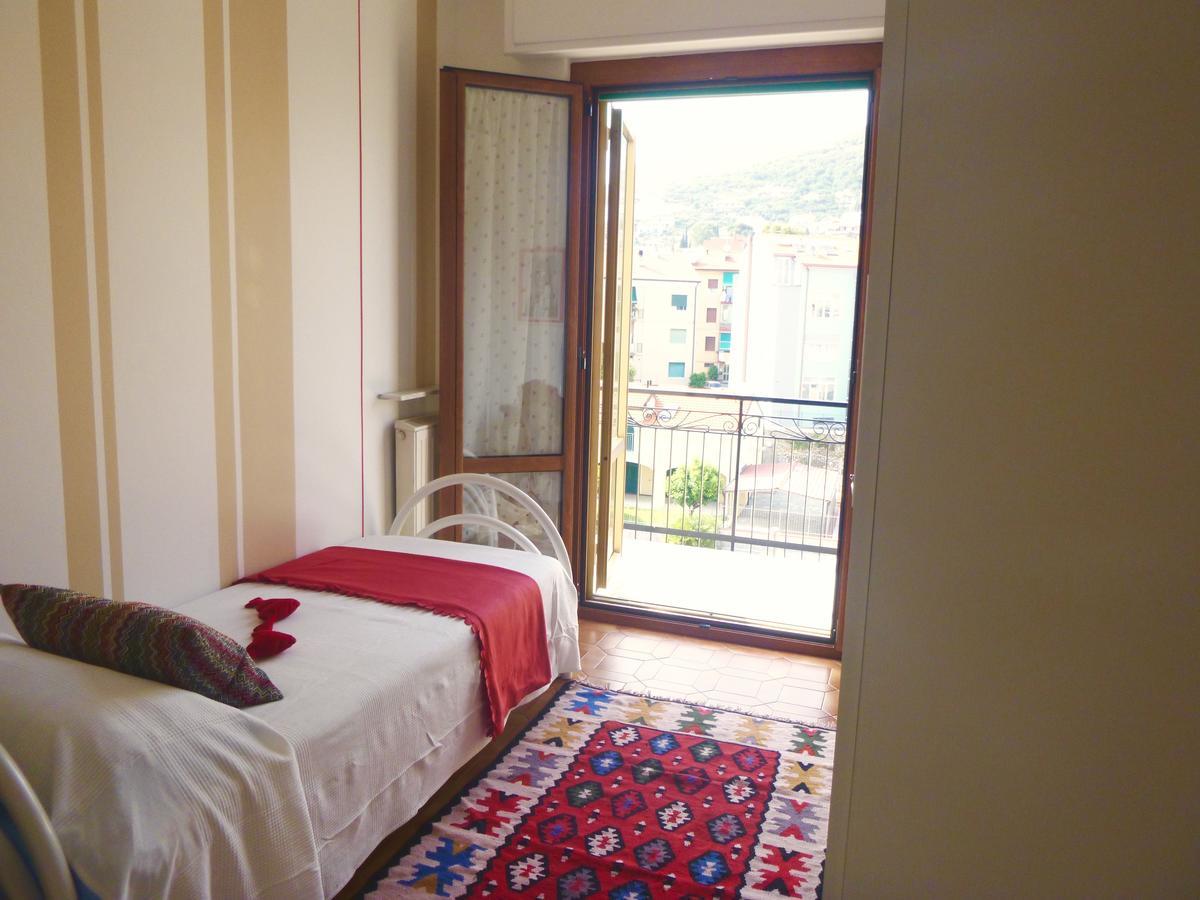 I Love Pietra Ligure Exteriör bild