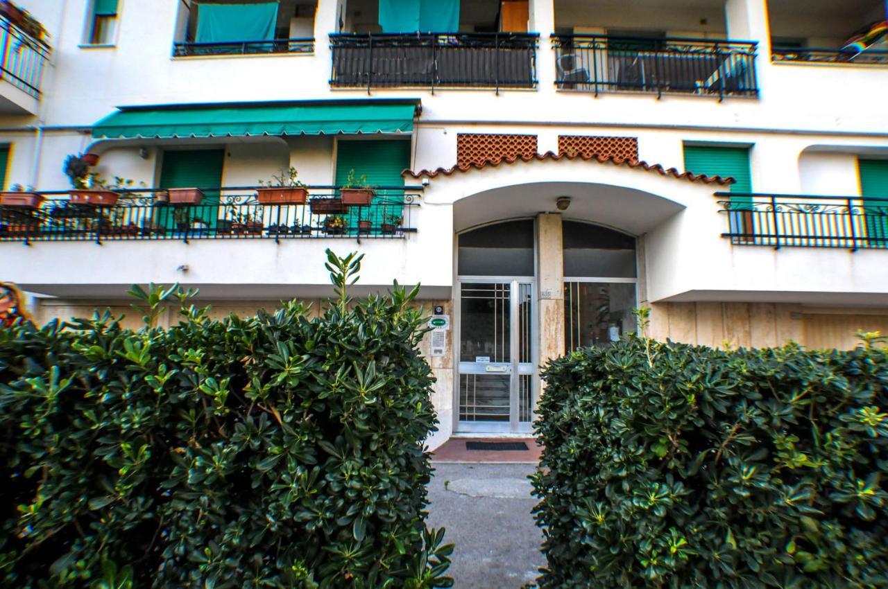 I Love Pietra Ligure Exteriör bild