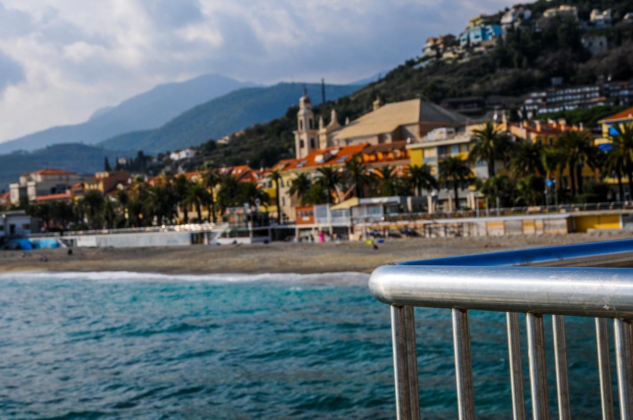 I Love Pietra Ligure Exteriör bild